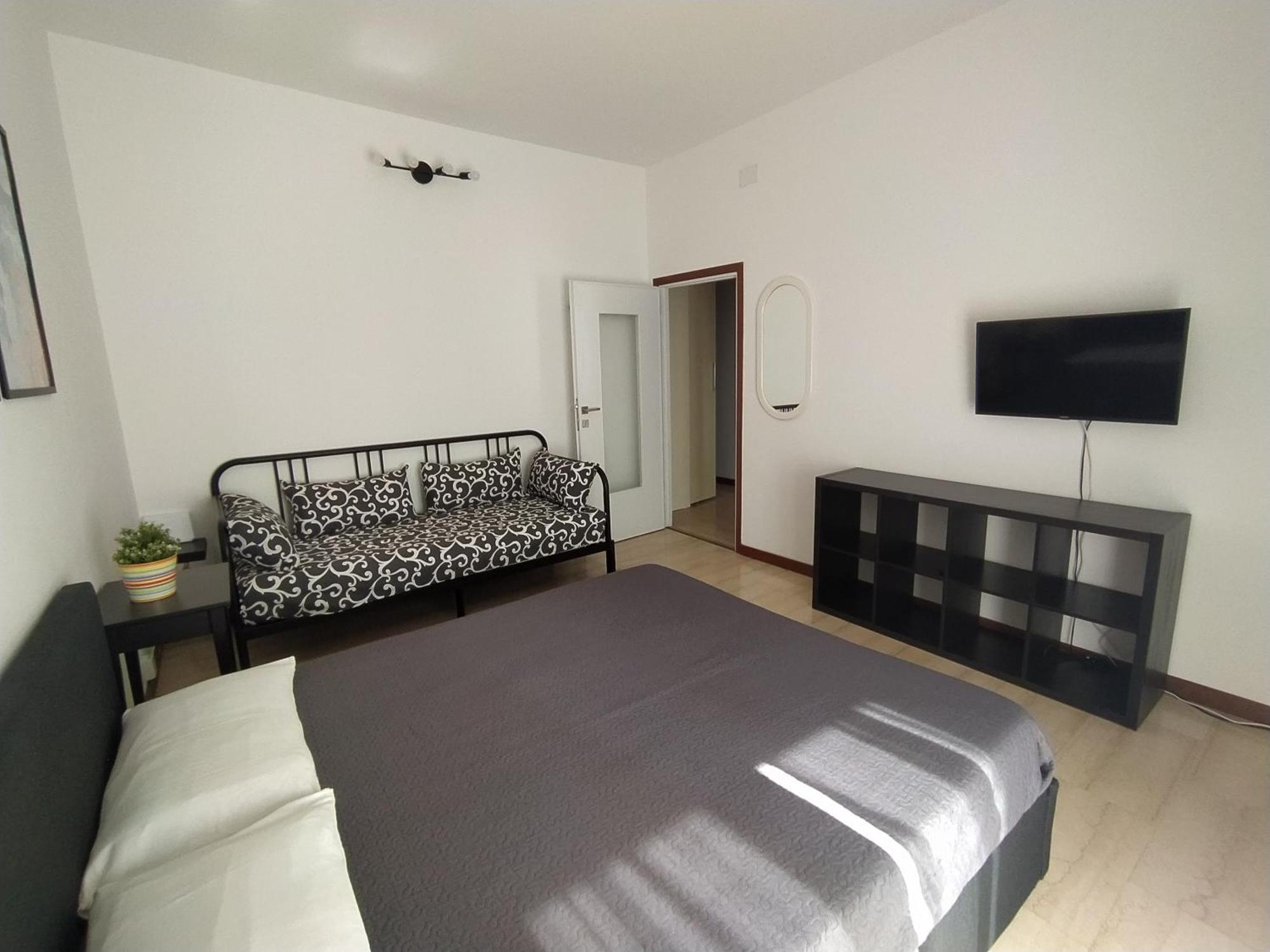Brenta/Corvetto Studio Apartment Milan Bagian luar foto